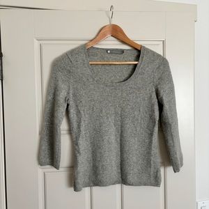 100% Cashmere Cropped Sweater